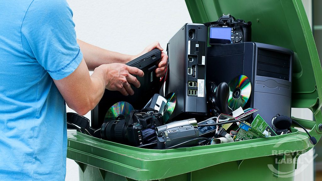 Electrical recycling shop